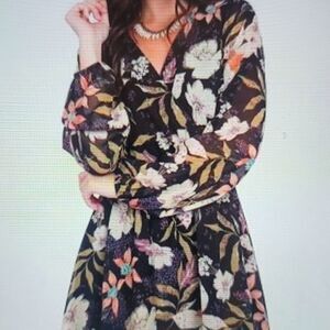 Everly floral maxi dress size medium